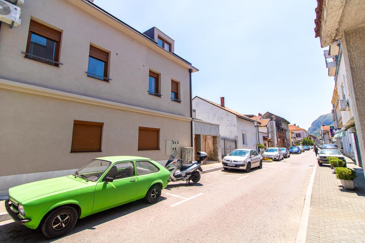 Luxury Apartments Iris Mostar Bagian luar foto