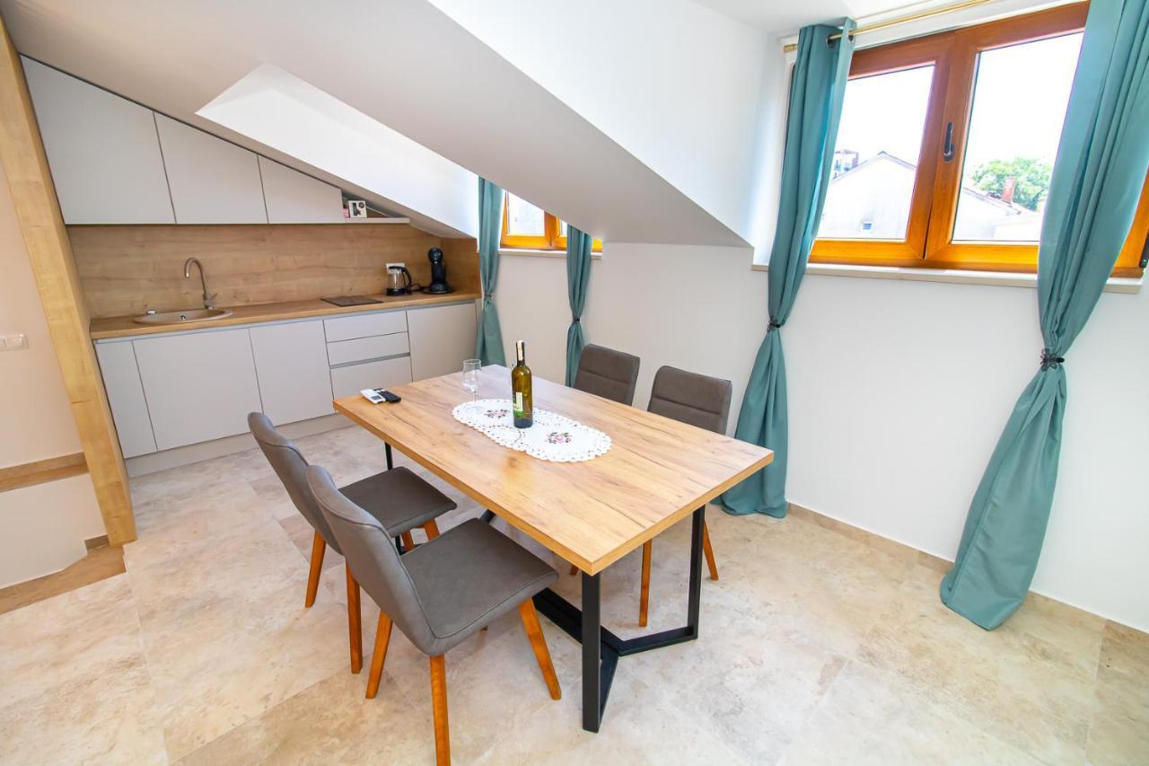 Luxury Apartments Iris Mostar Bagian luar foto