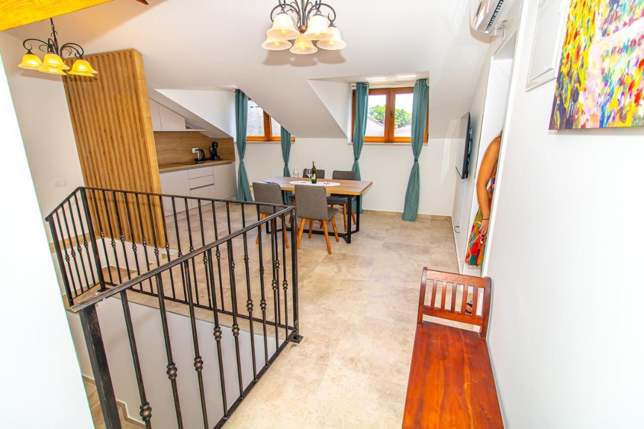 Luxury Apartments Iris Mostar Bagian luar foto