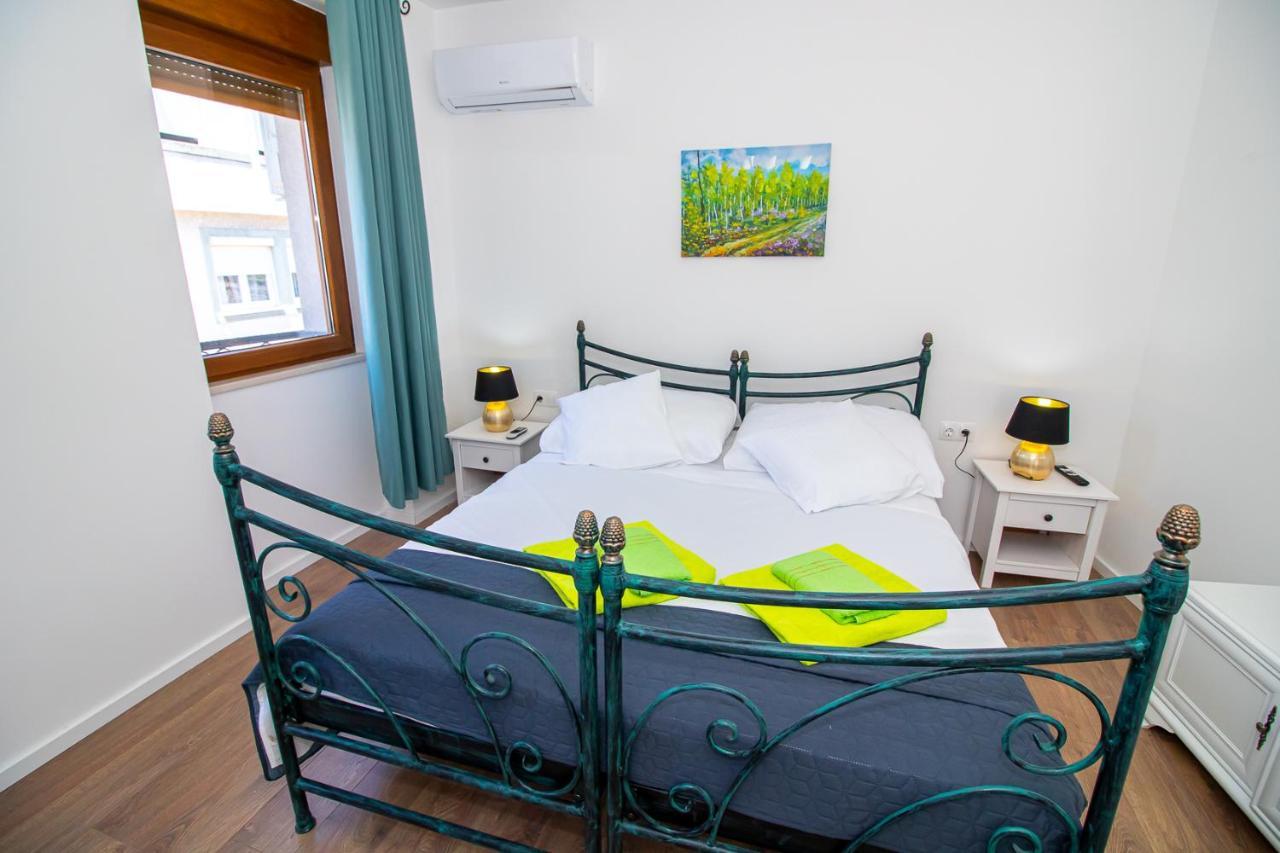 Luxury Apartments Iris Mostar Bagian luar foto