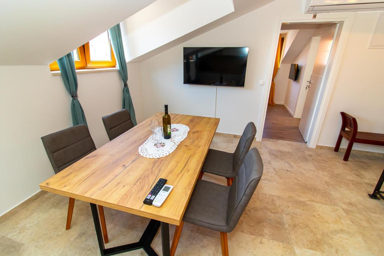 Luxury Apartments Iris Mostar Bagian luar foto