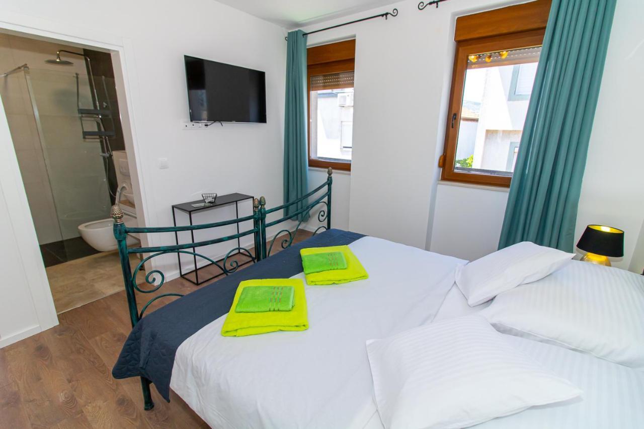 Luxury Apartments Iris Mostar Bagian luar foto