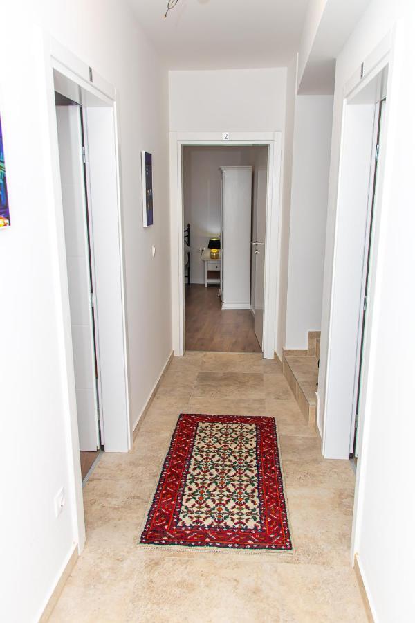 Luxury Apartments Iris Mostar Bagian luar foto