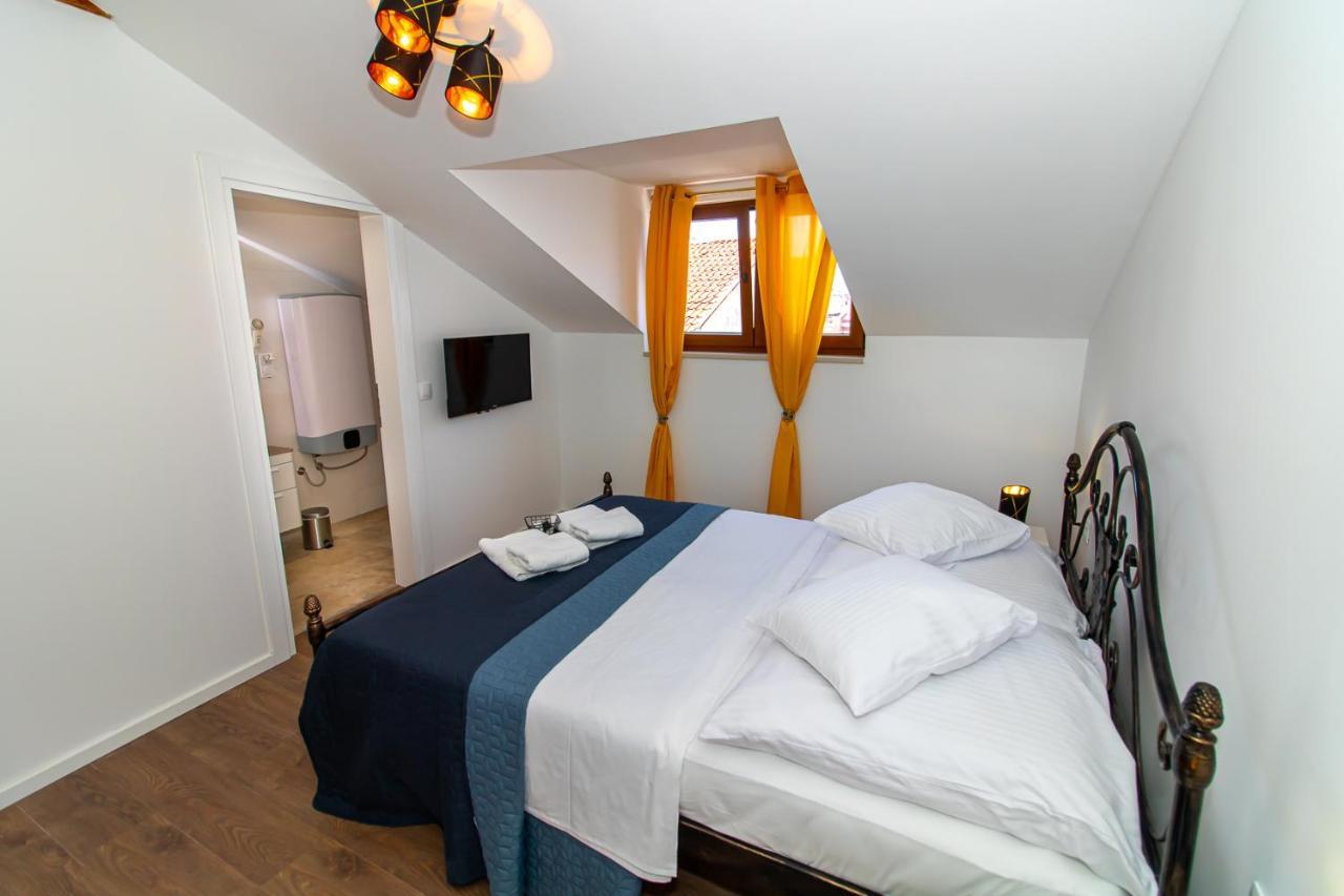 Luxury Apartments Iris Mostar Bagian luar foto