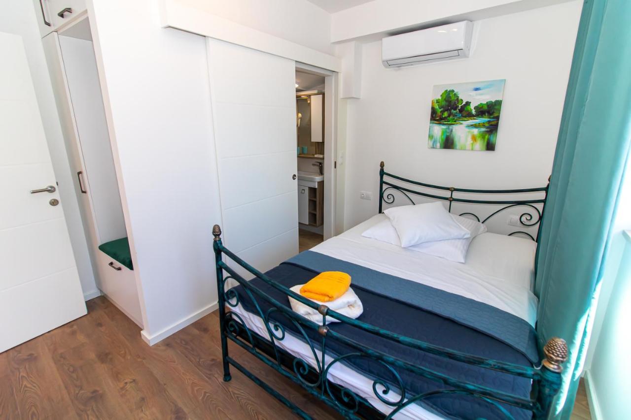 Luxury Apartments Iris Mostar Bagian luar foto