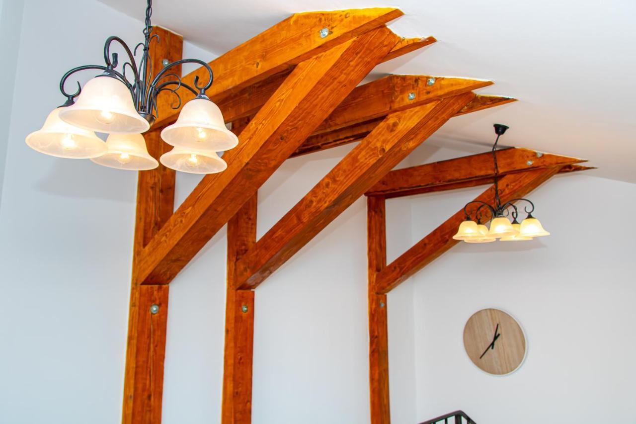 Luxury Apartments Iris Mostar Bagian luar foto
