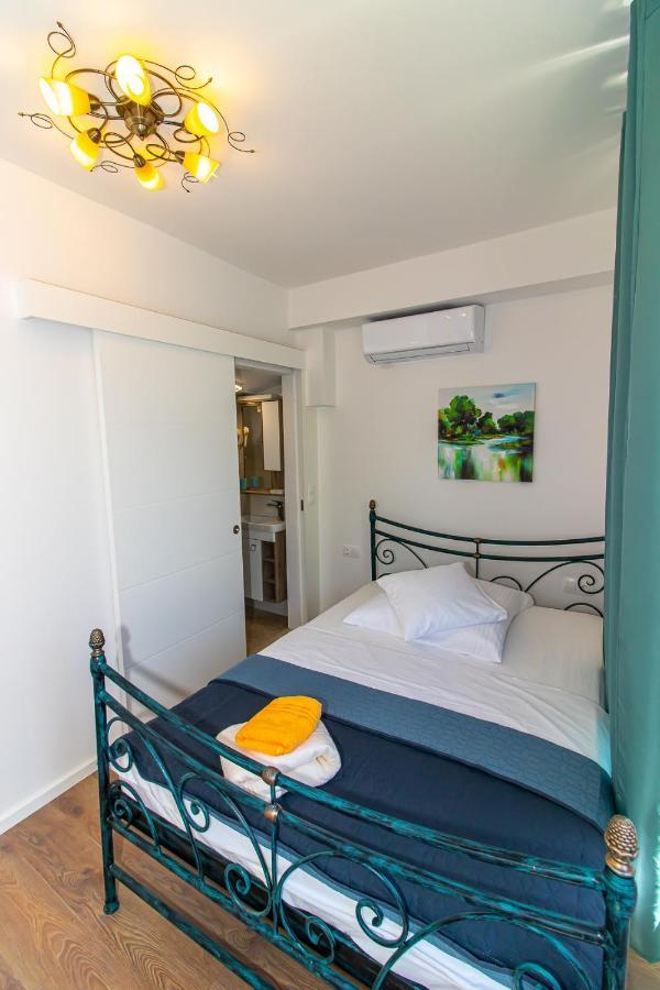 Luxury Apartments Iris Mostar Bagian luar foto